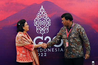 Sri Mulyani, Minister of Finance of Indonesia, and GFMSA President T. Raja Kumar at the G20 Finance Ministers and Central Bank Governors meeting 
